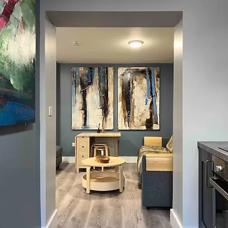 “ The Art House 4” Galway, Woodquay *