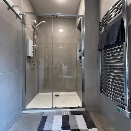 “ The Art House 4” Galway, Woodquay