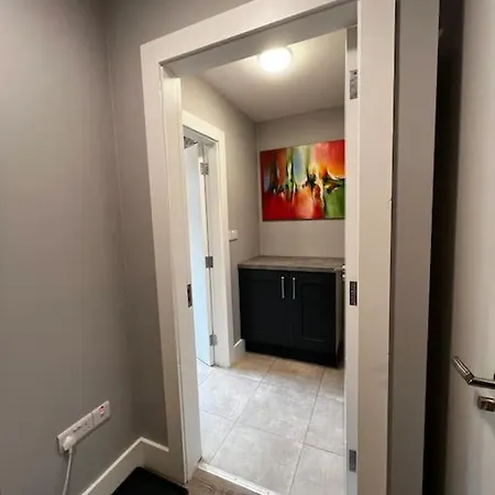“ The Art House 4” Galway, Woodquay Apartment