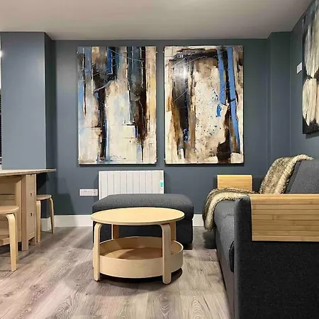 “ The Art House 4” Galway, Woodquay *